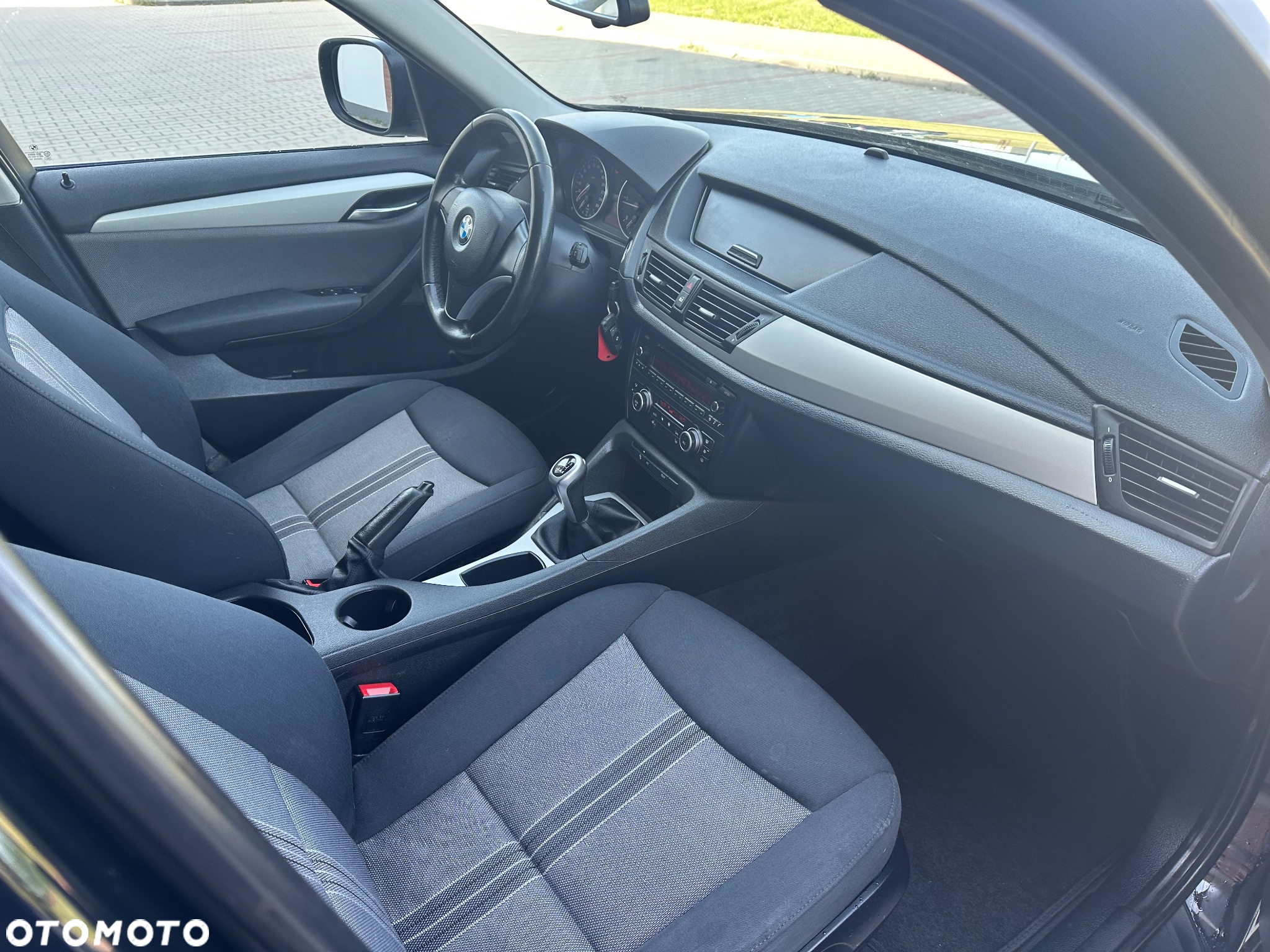 BMW X1 xDrive18d Sport Line - 14