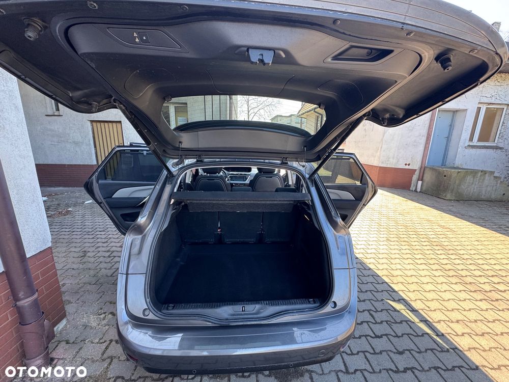 Citroën C4 Picasso - 23