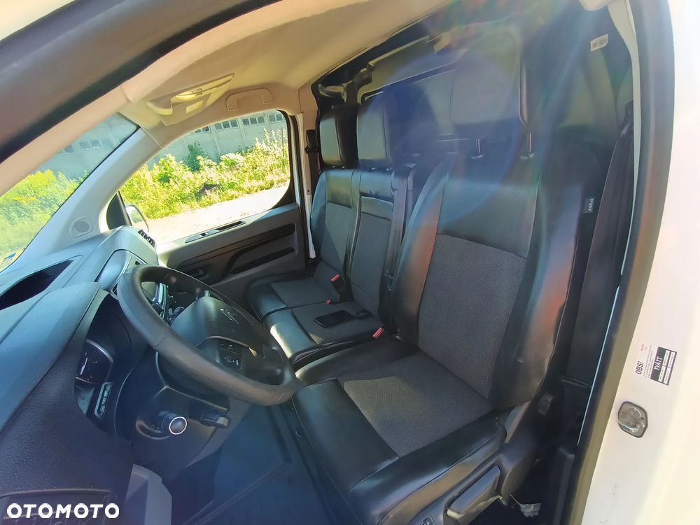 Citroën Jumpy 2.0 diesel 122 kM 2016 rok GOTOWY DO PRACY!!! BOGATE WYPOSAŻENIE - 37