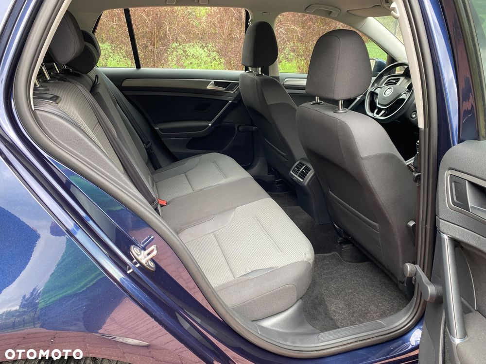 Volkswagen Golf - 14