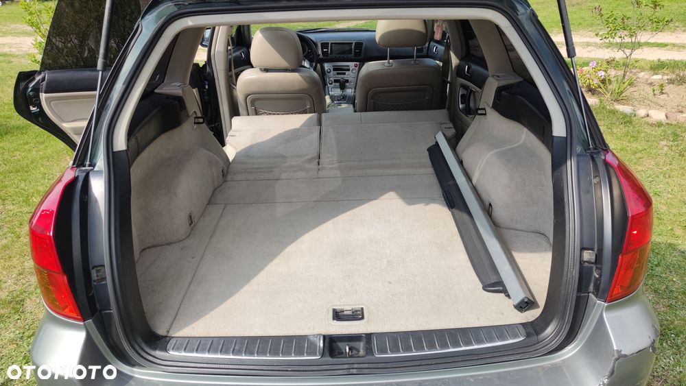 Subaru Outback 3.0R Automatik - 13