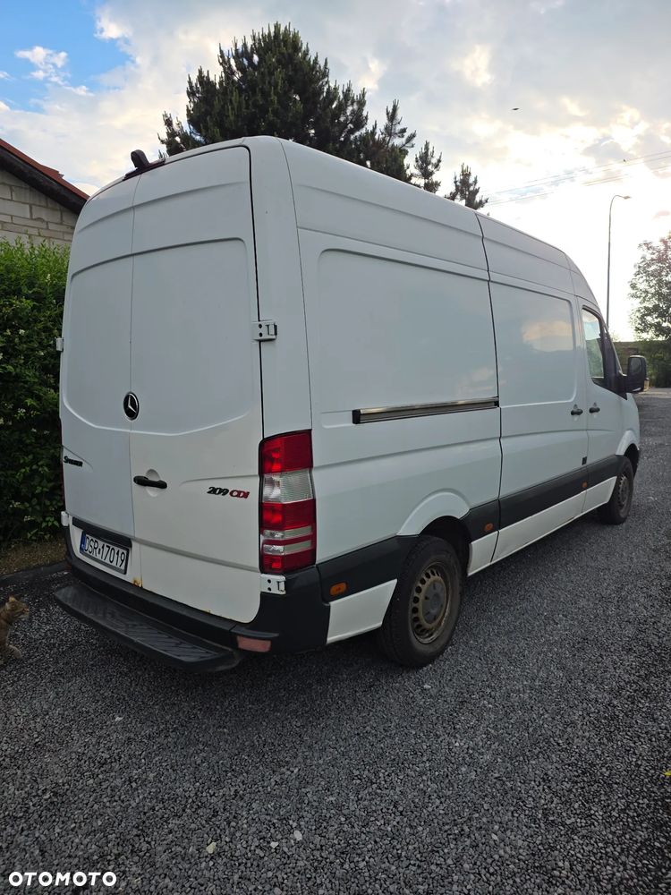 Mercedes-Benz Sprinter 209 - 3