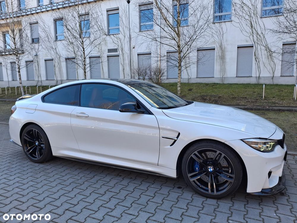 BMW M4 - 4