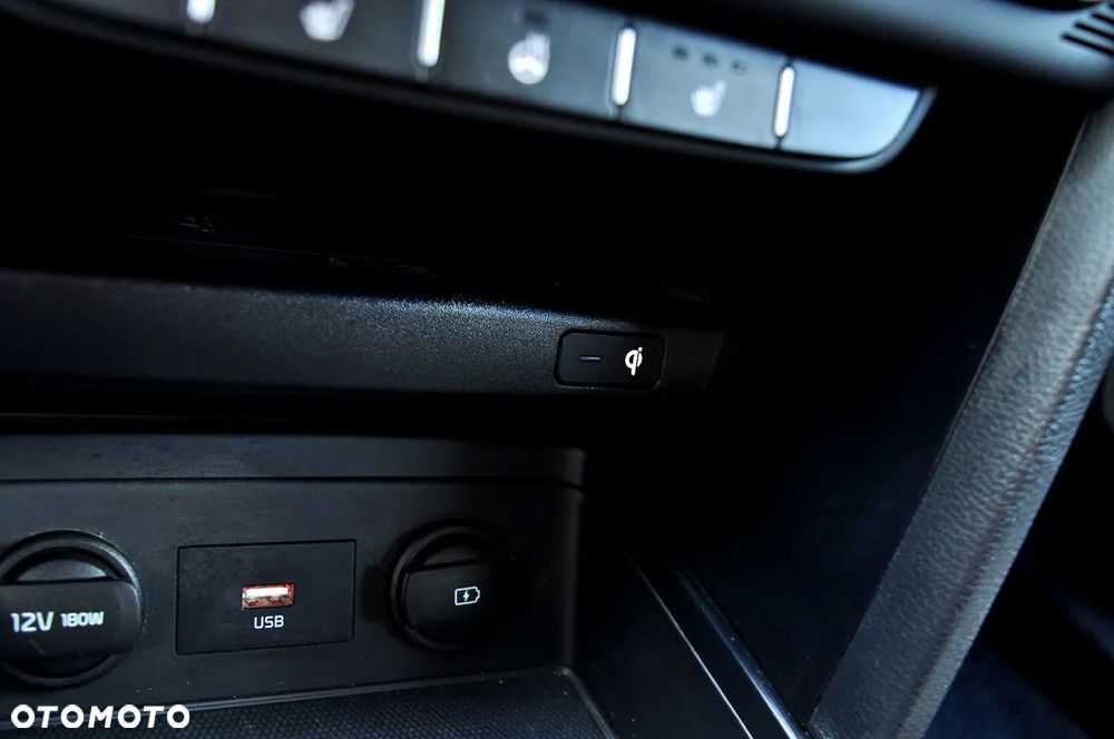 Kia Ceed 1.5 T-GDI Business Line Plus - 27