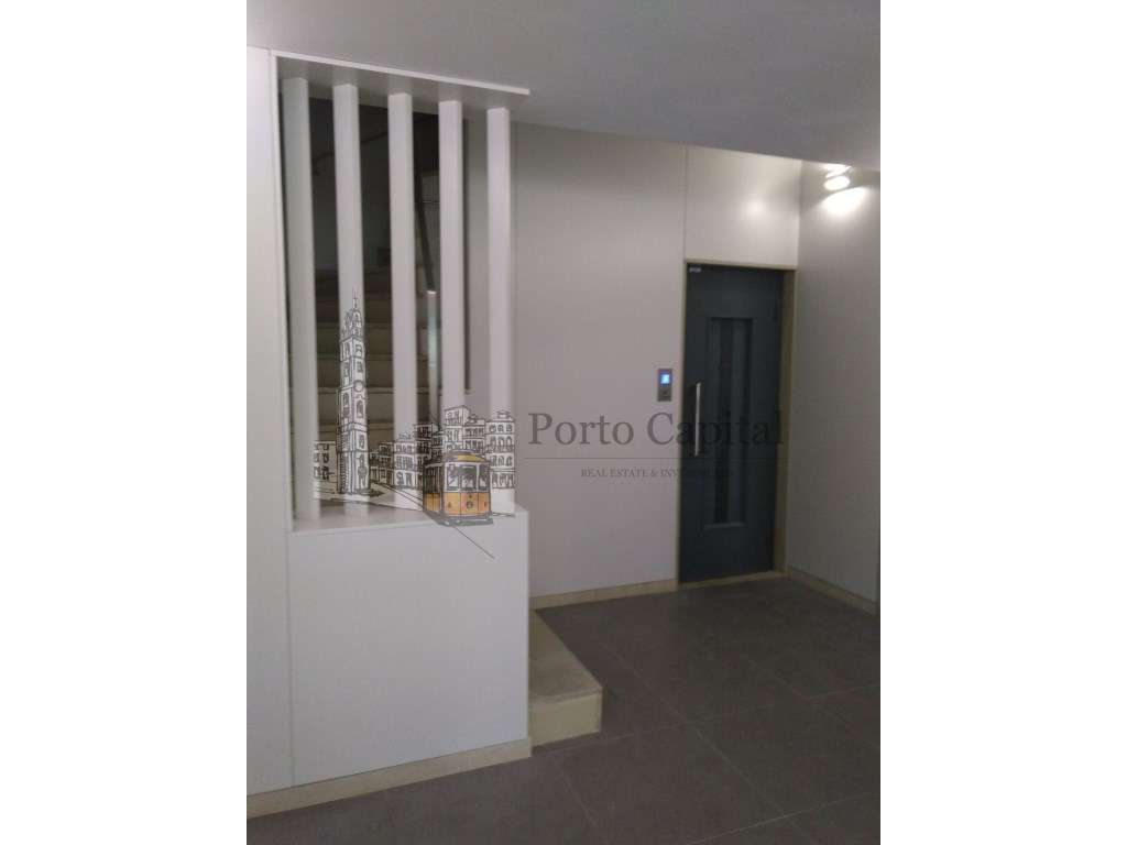 Excelente Apartamento T4 Totalmente Remodelado na Boavista - Porto - Grande imagem: 2/26