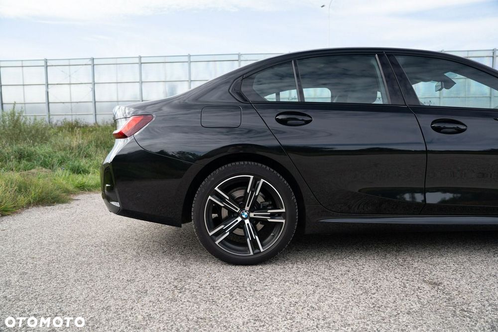 BMW Seria 3 318i M Sport - 8