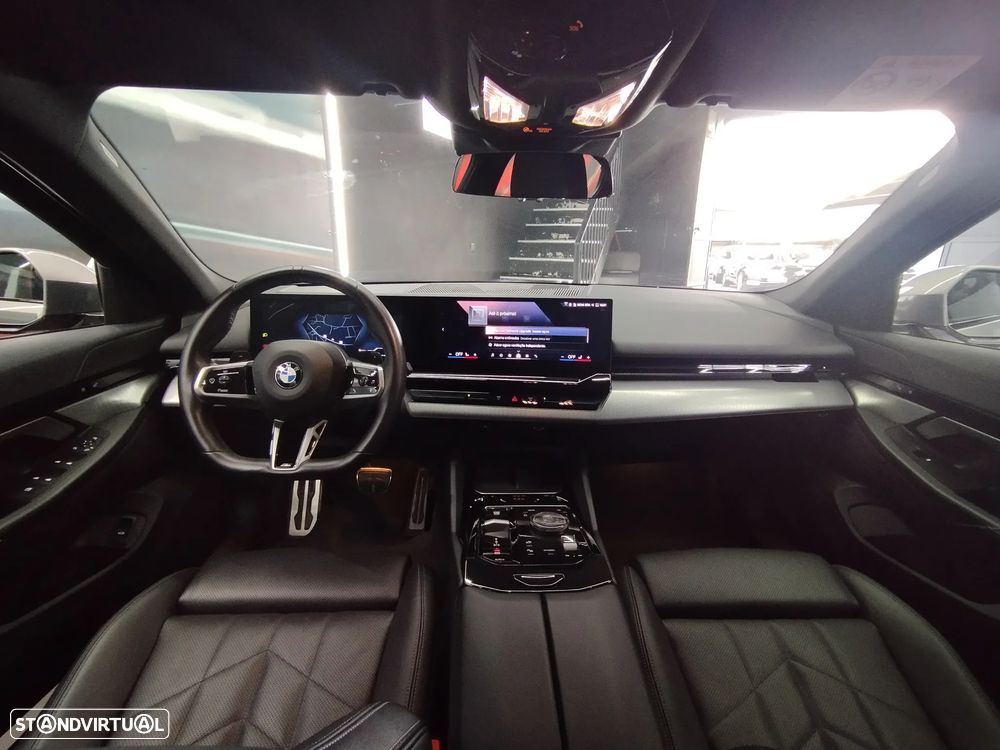 BMW 520 d Pack Desportivo M - 16