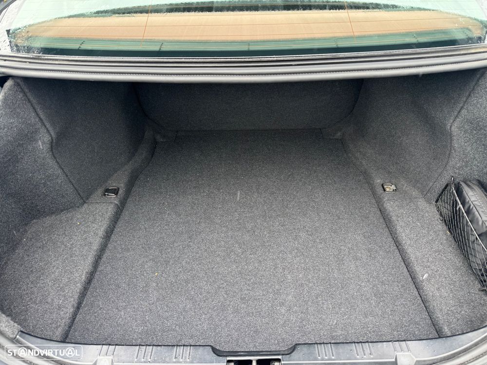 BMW 520 dA Executive - 38