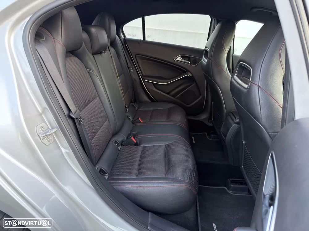 Mercedes-Benz A 220 d 7G-DCT AMG Line - 15