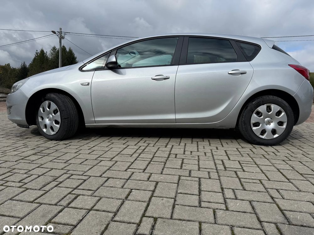 Opel Astra 1.7 CDTI DPF - 8