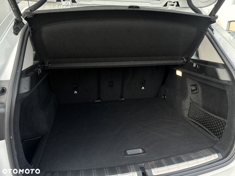 BMW X1 sDrive18i - 25