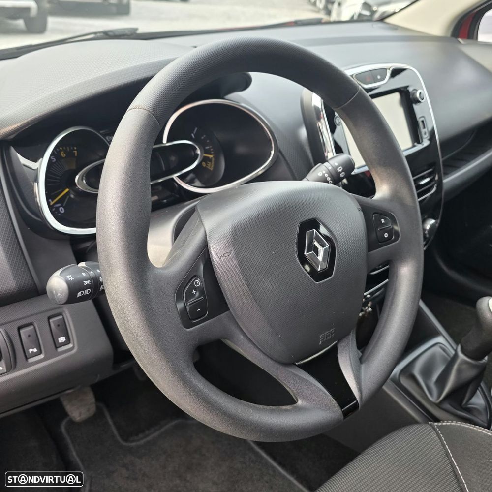 Renault Clio Sport Tourer 0.9 TCE Dynamique S - 19
