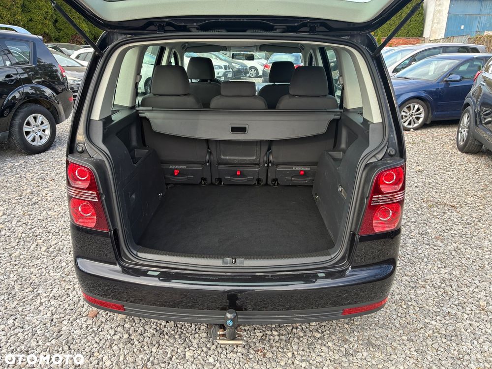 Volkswagen Touran 1.6 - 12