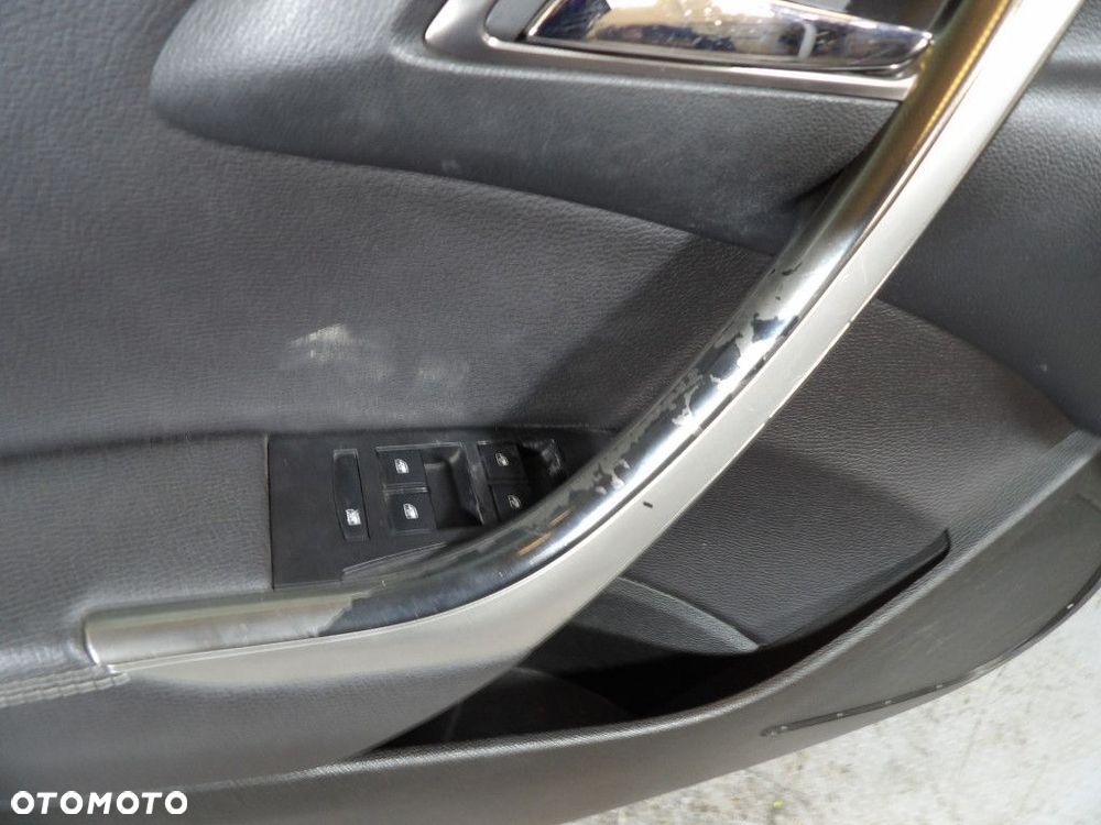 OPEL ASTRA J HB 5D DRZWI PRZÓD LEWE  Z20R - 7
