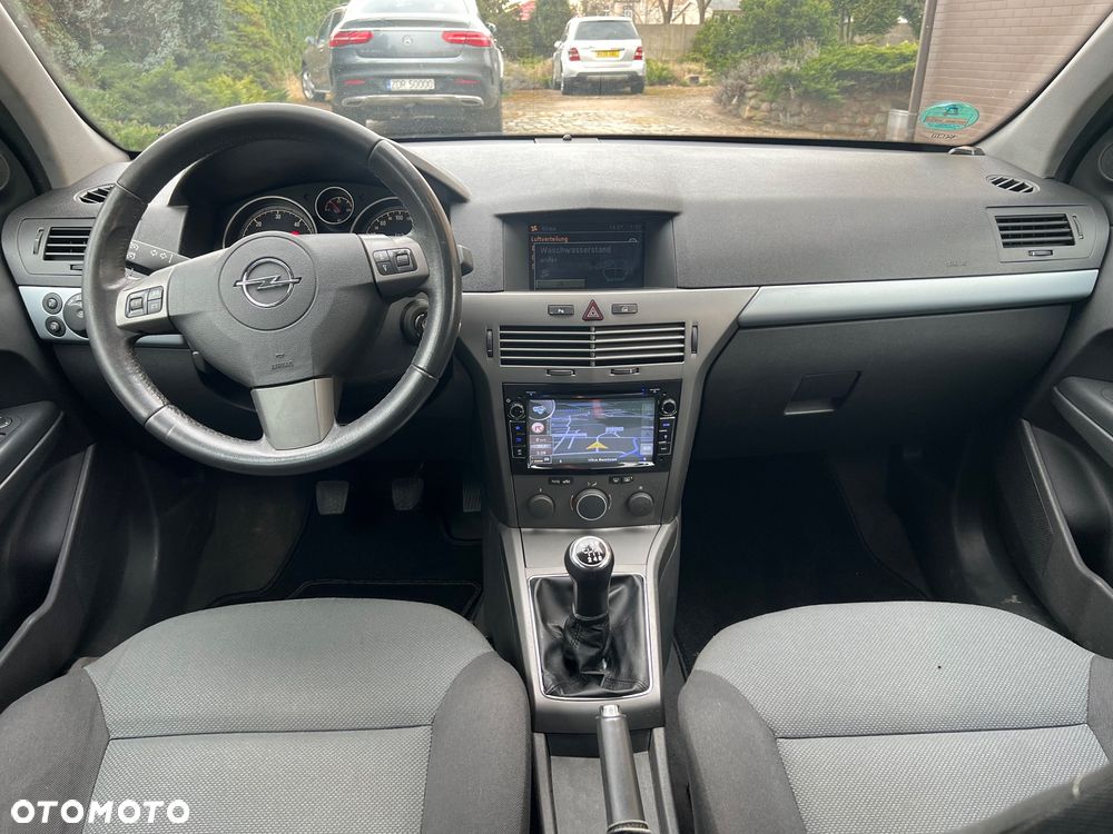 Opel Astra 1.9 CDTI DPF Sport - 10