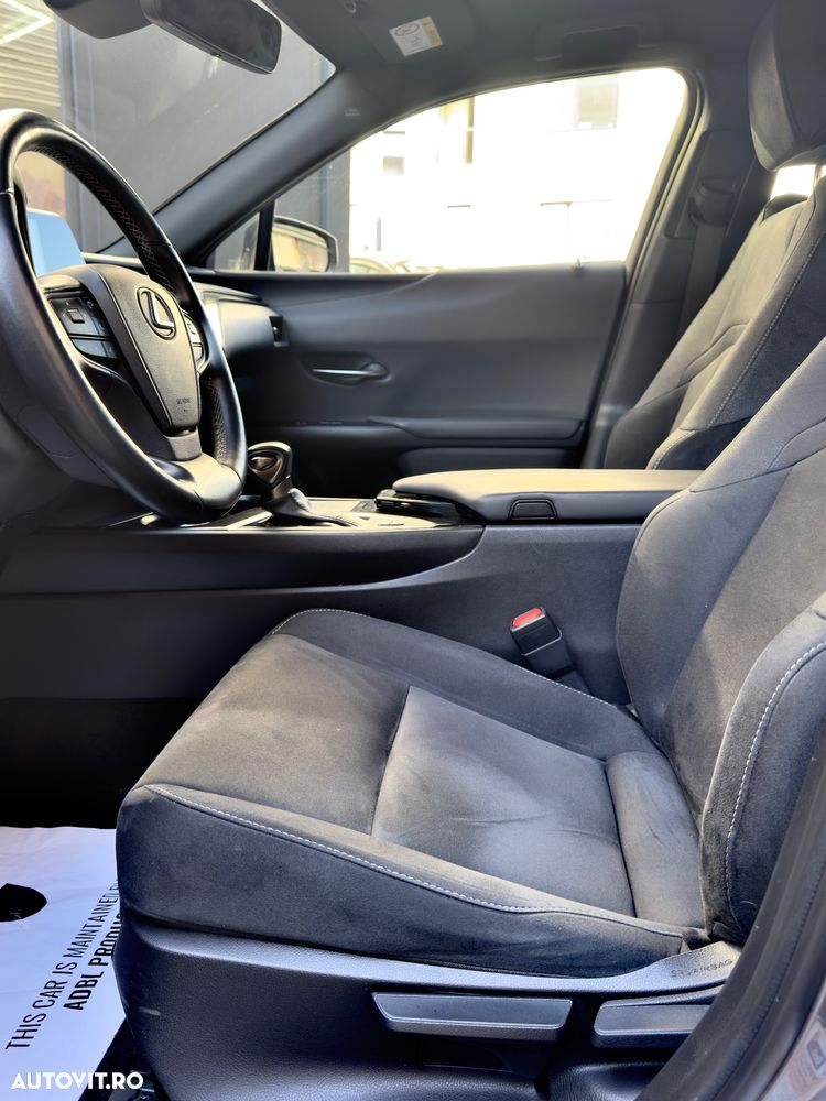 Lexus UX 250h 2.0L HEV 20H- (178 HP) 4X4 CVT Business - 9