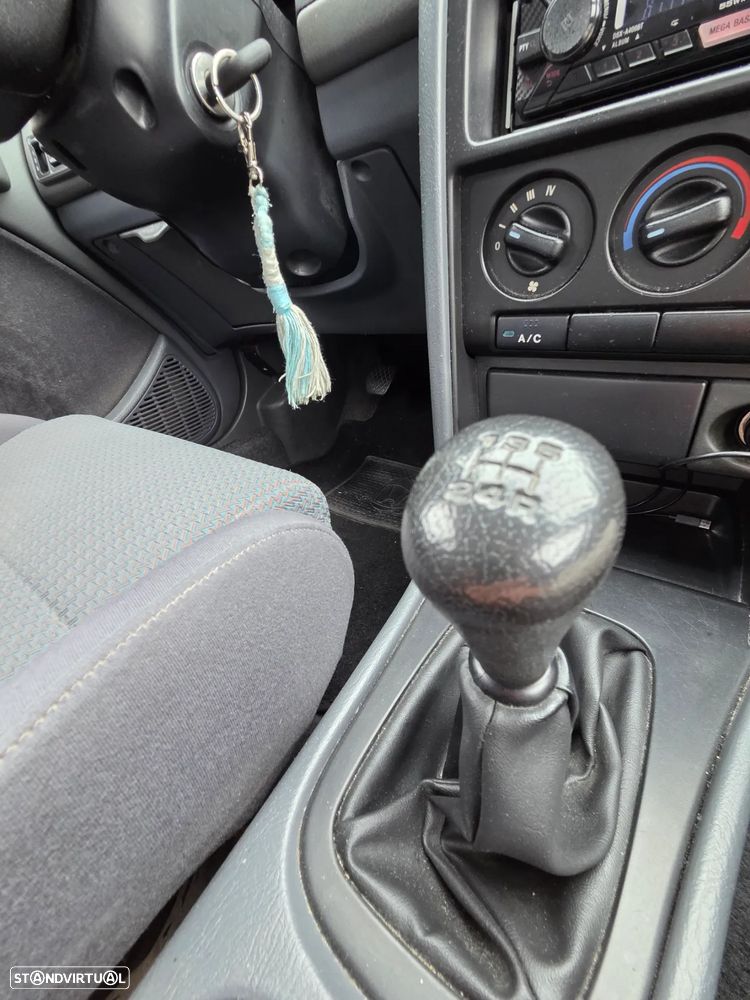 Honda Civic 1.4i S - 14