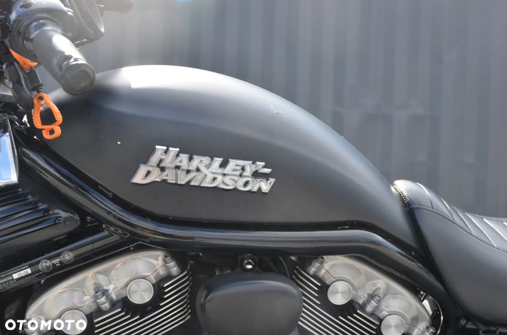 Harley-Davidson V-Rod Night Rod - 5