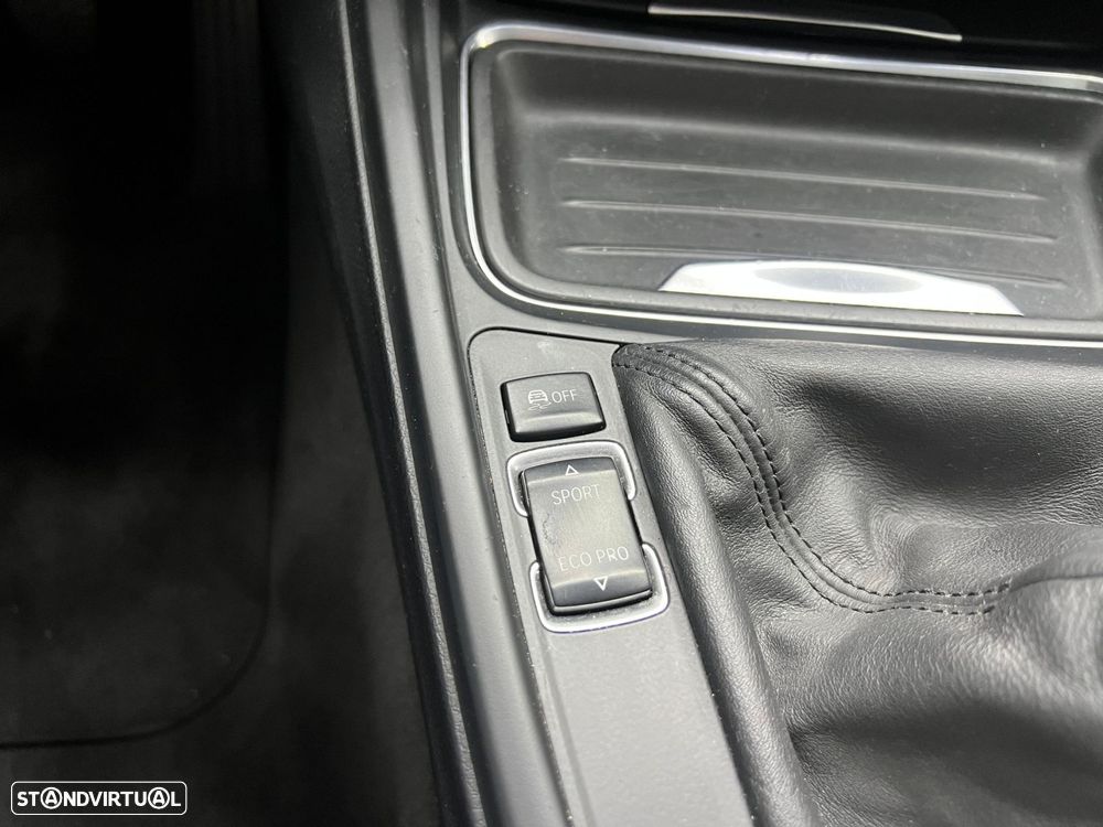 BMW 320 d Touring Pack M - 36