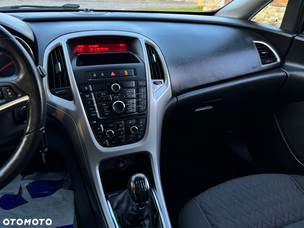 Opel Astra 1.4 T Cosmo - 26