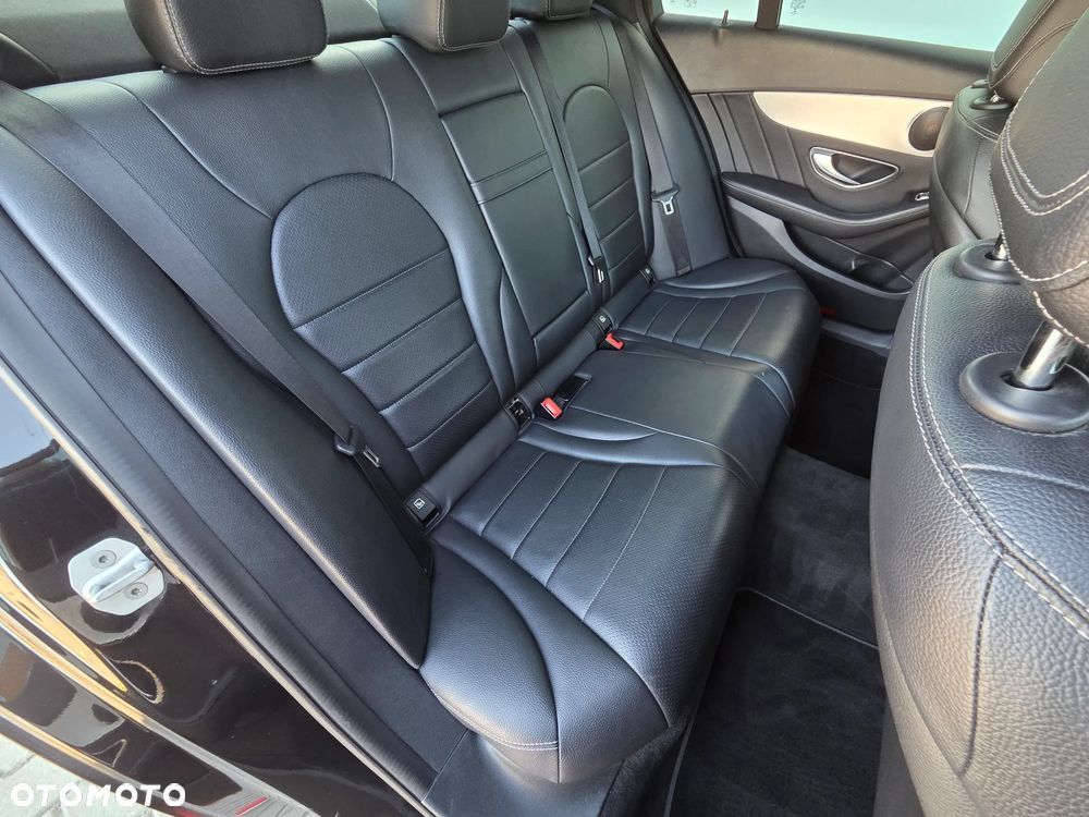 Mercedes-Benz Klasa C 300 BlueTEC Hybrid 7G-TRONIC Edition 1 - 13