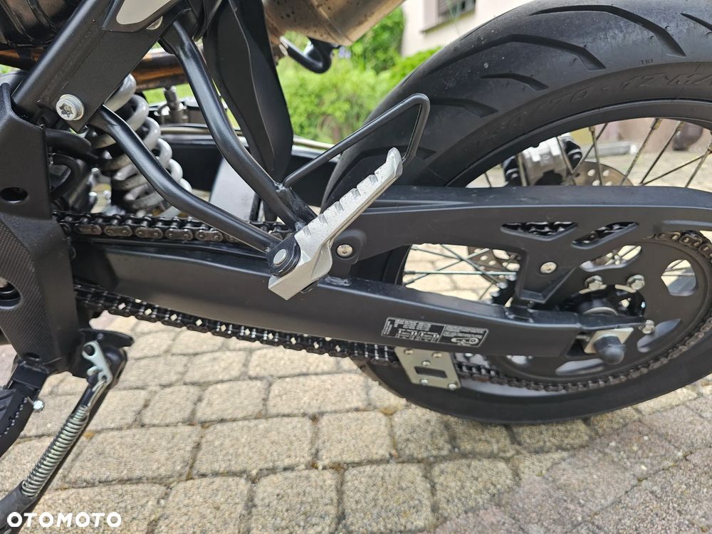 Aprilia SX - 12