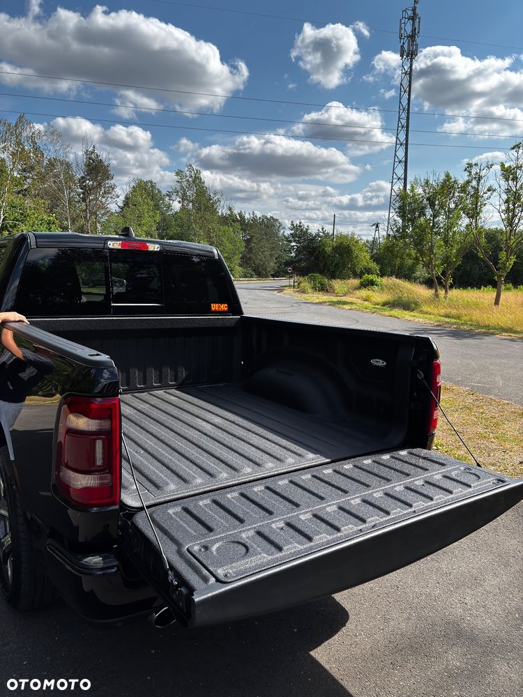 RAM 1500 5.7 eTorque Quad Cab Longbed Laramie Black - 26