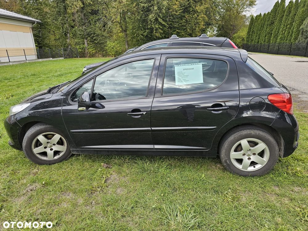 Peugeot 207 1.4 16V Trendy - 5