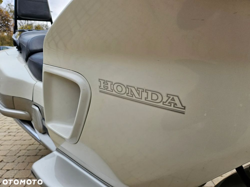 Honda PC - 10