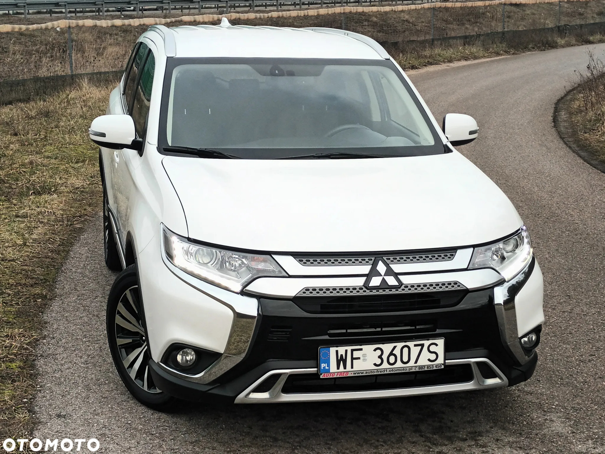 Mitsubishi Outlander 2.0 Intense Comfort 4WD CVT - 5