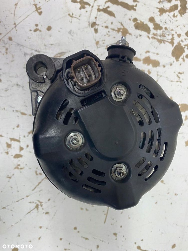 TOYOTA LAND CRUISER 120 Alternator 27060-30210 - 2