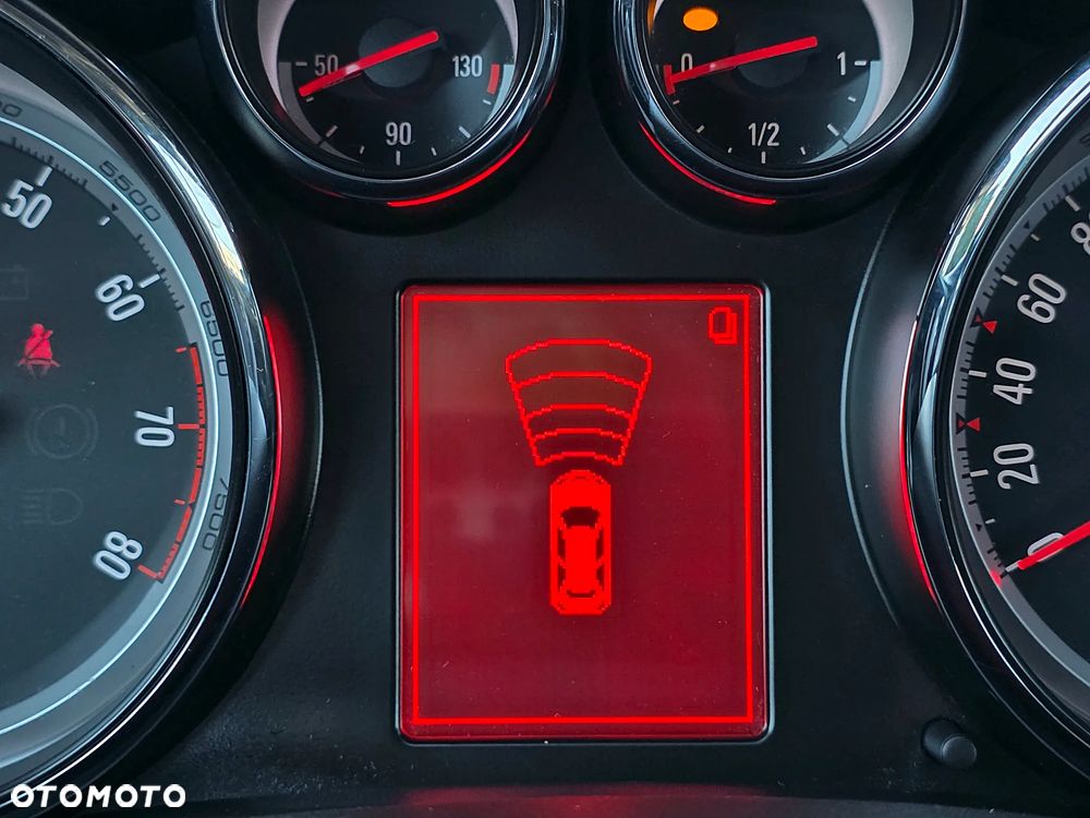 Opel Astra 1.4 T Cosmo - 19