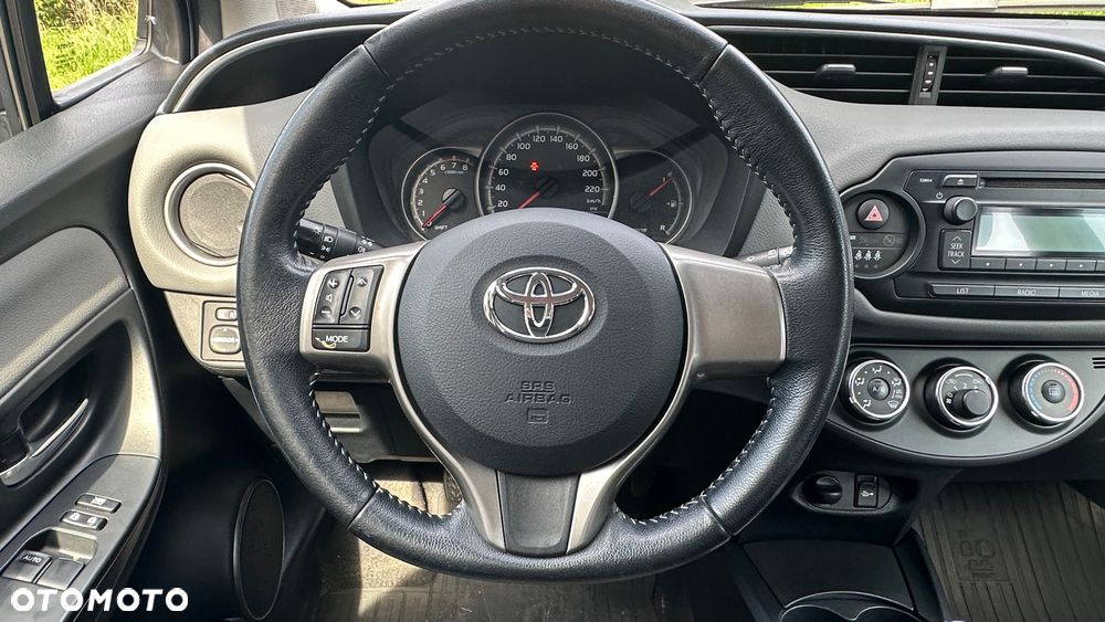Toyota Yaris - 14