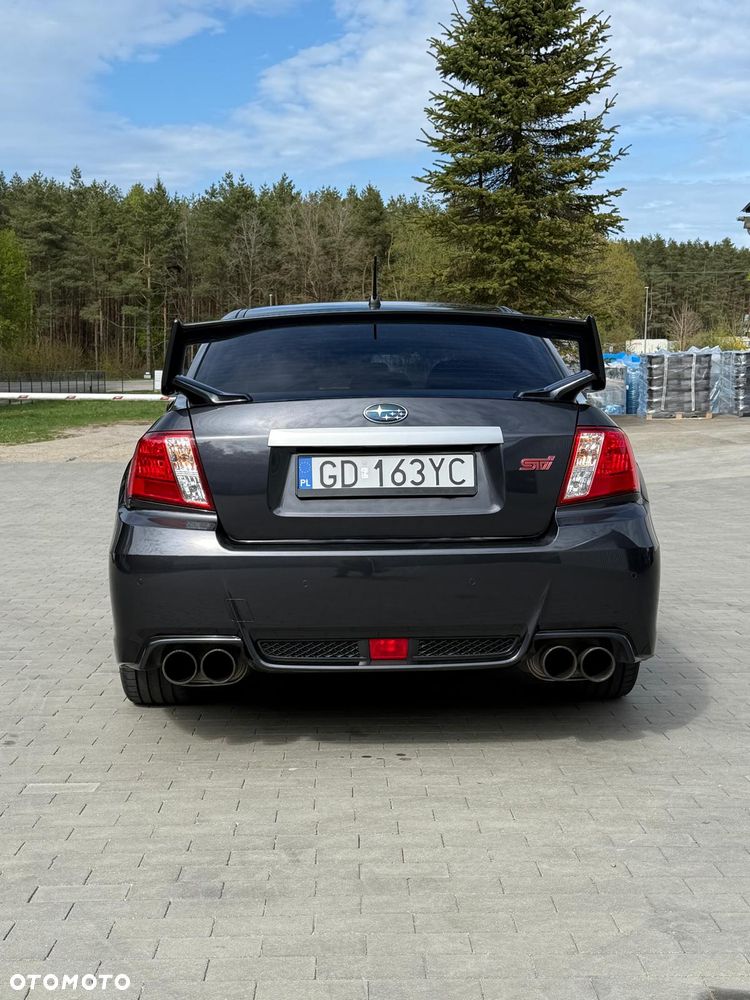 Subaru Impreza STI - 18