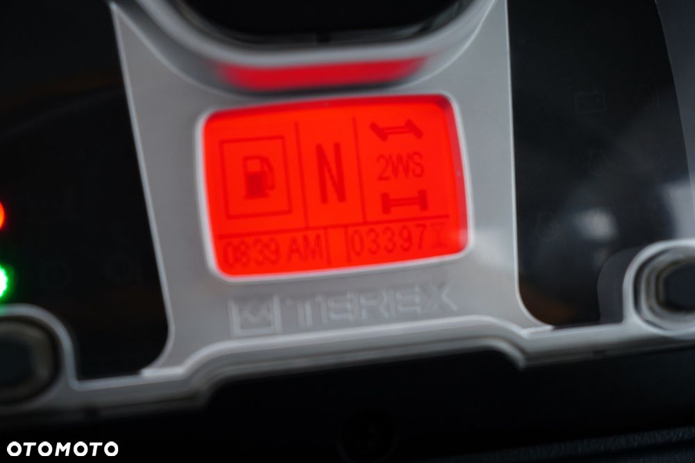 Terex TLB 990 /  KOPARKO-ŁADOWARKA / KOMPLET ŁYŻEK /  3 300  MTH / - 38