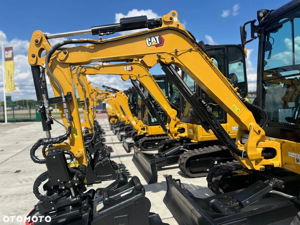Caterpillar 301.8 - 12