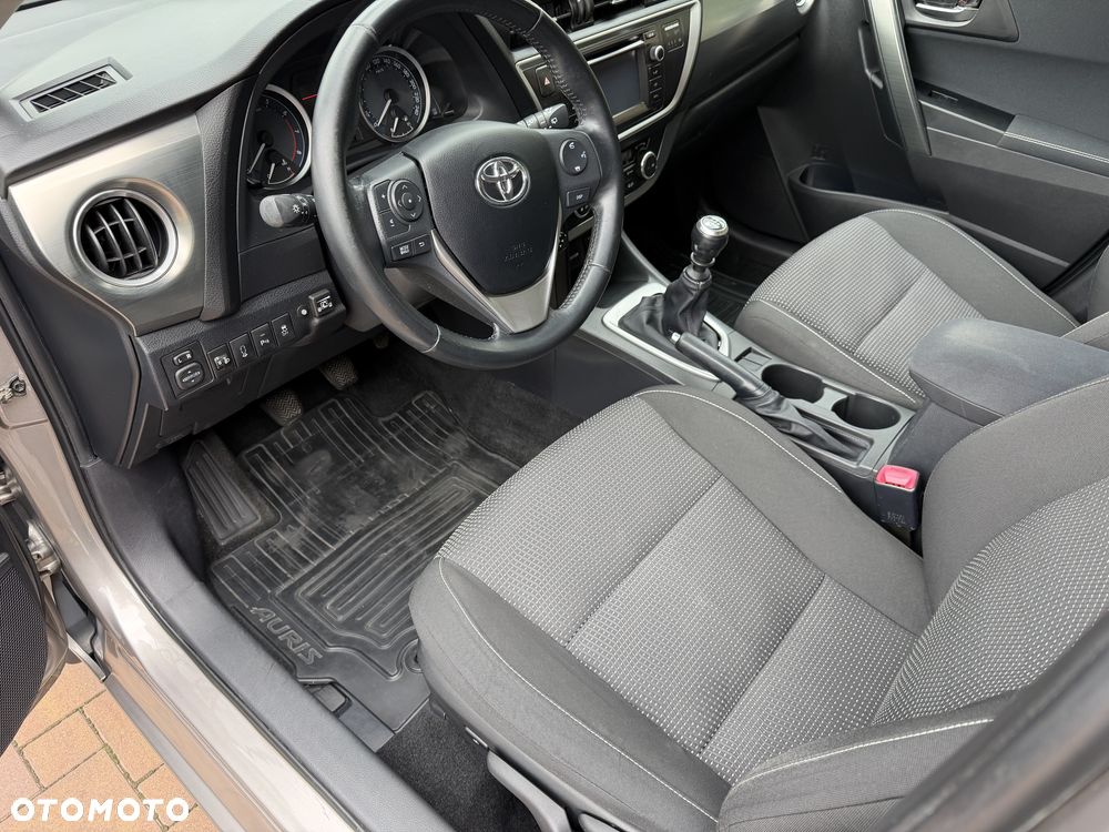 Toyota Auris 1.33 VVT-i Premium Comfort - 7