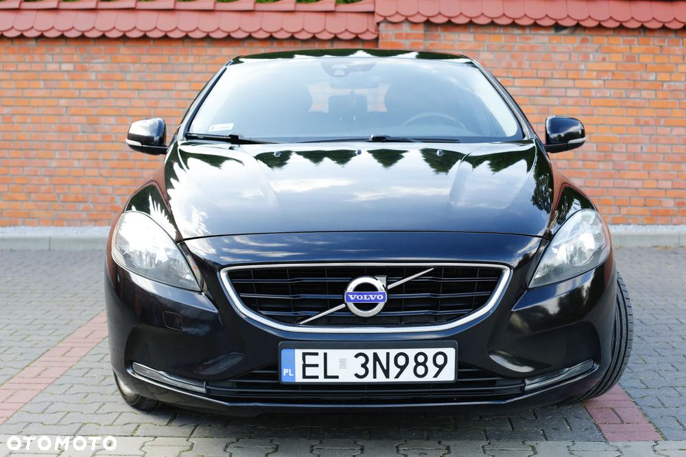 Volvo V40 D4 Drive-E R-Design Momentum - 3