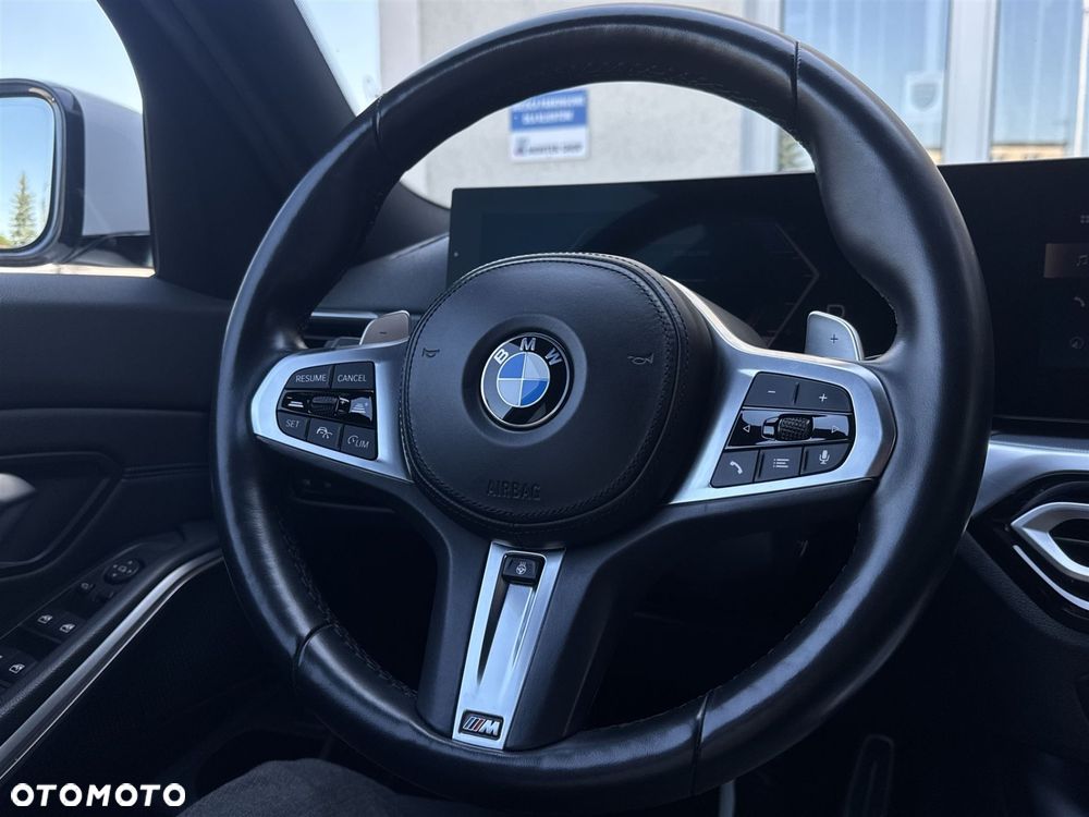 BMW Seria 3 320d xDrive - 11