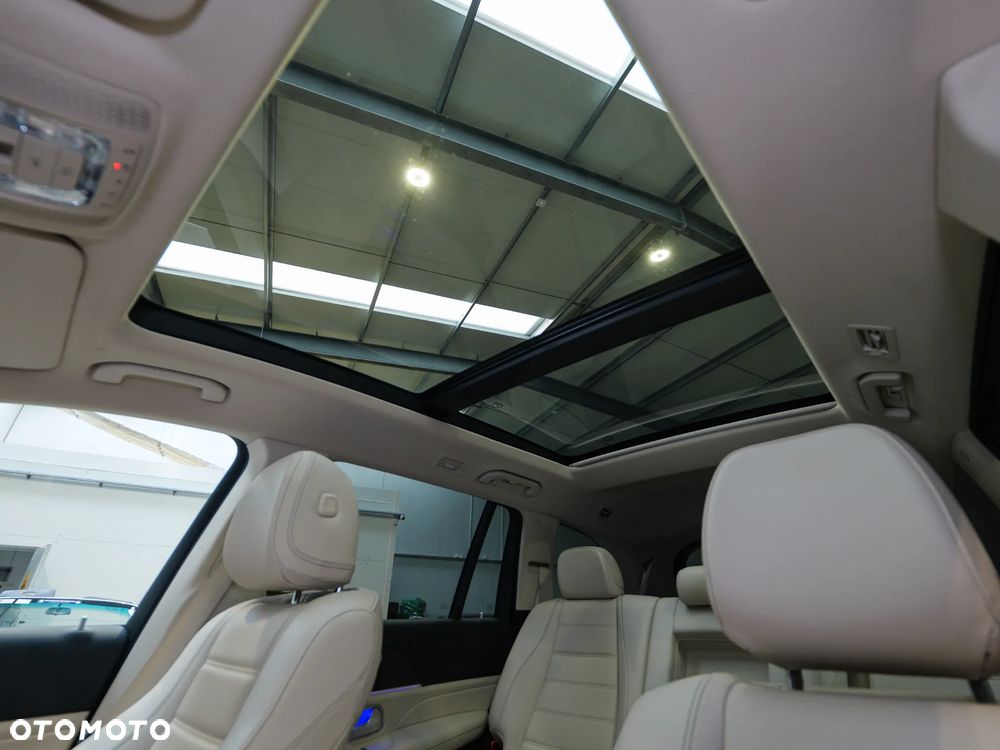 Mercedes-Benz GLS - 35