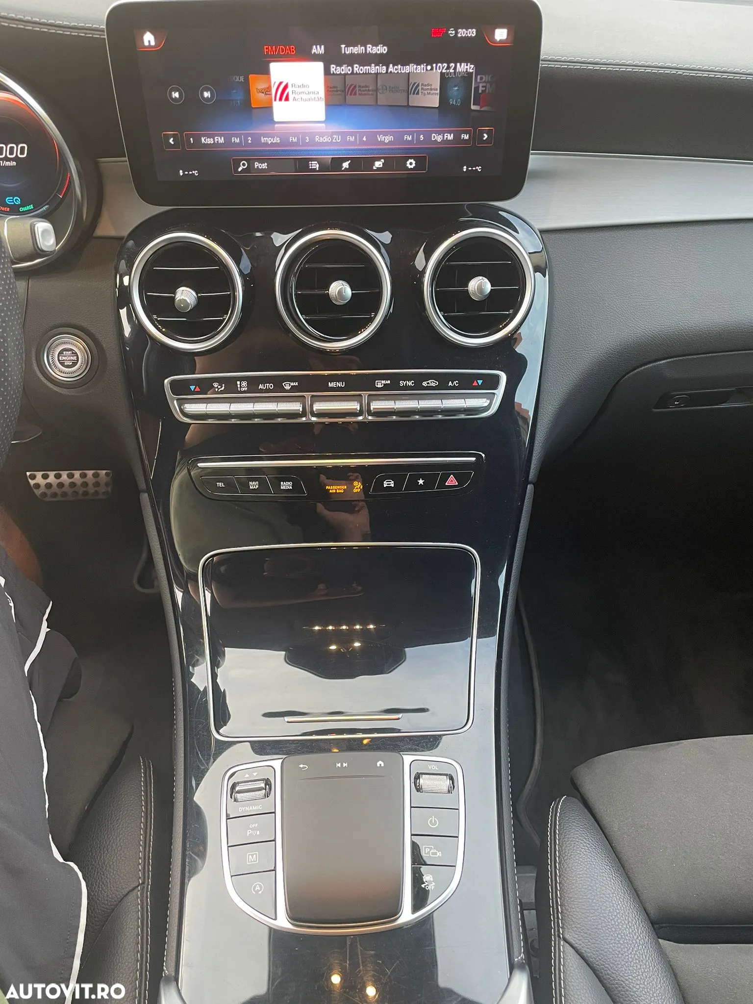 Mercedes-Benz GLC 200 4Matic 9G-TRONIC AMG Line - 13