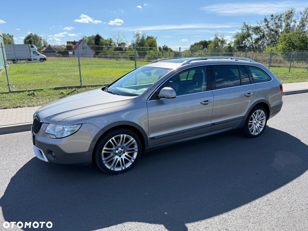Skoda Superb 2.0 TDI Elegance Outdoor DSG - 10