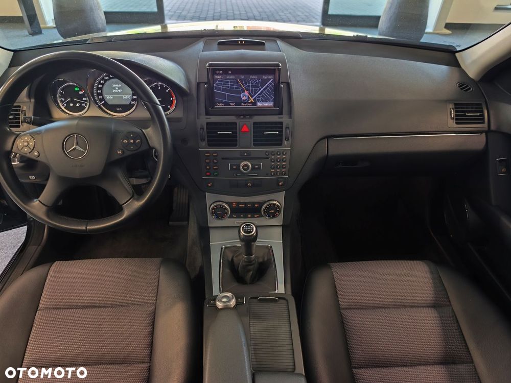 Mercedes-Benz Klasa C 200 CDI BlueEff Avantgarde - 9