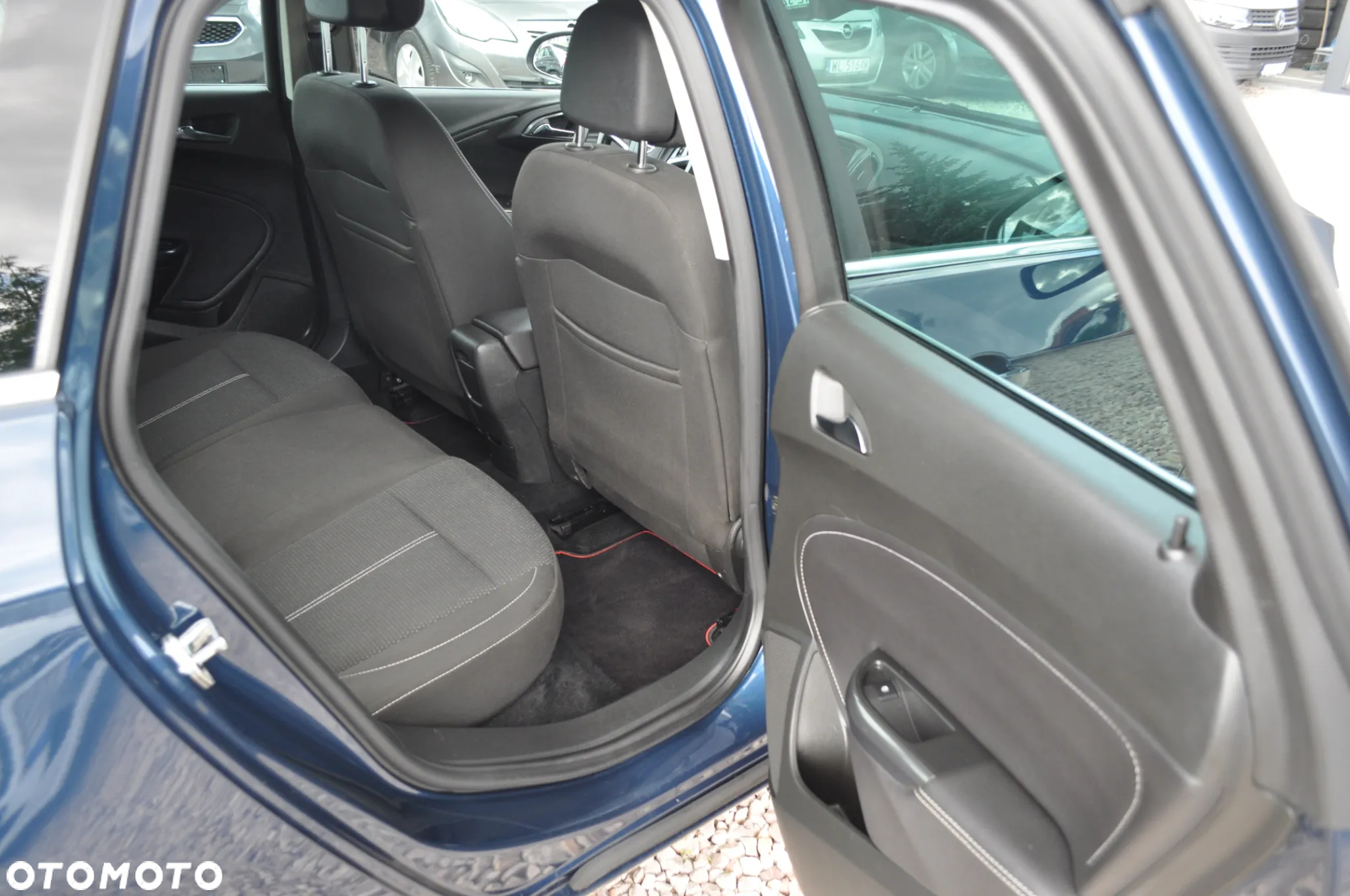Opel Astra 1.6 Turbo Innovation - 16