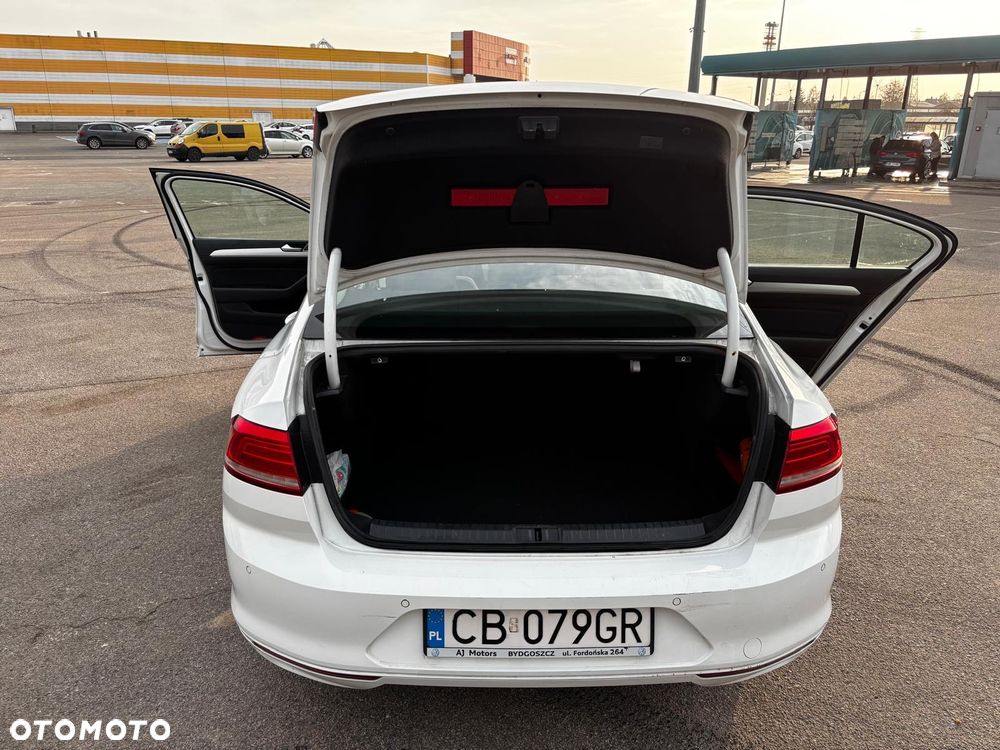 Volkswagen Passat 2.0 TDI BMT Trendline - 5