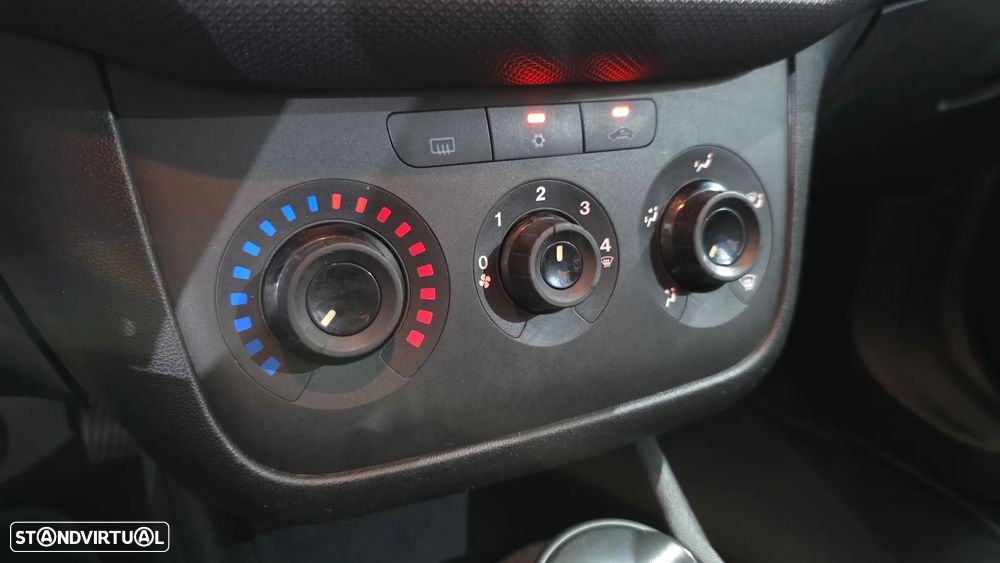 Fiat Punto 1.2 Easy S&S - 28