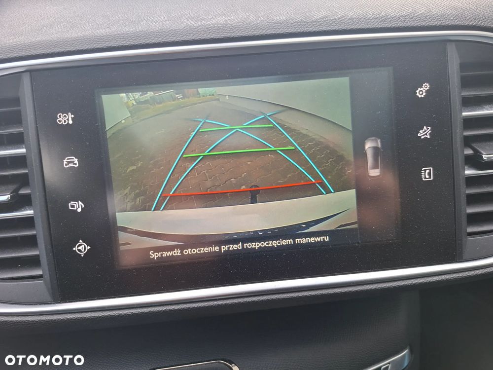 Peugeot 308 1.6 BlueHDi Business Line S&S - 19