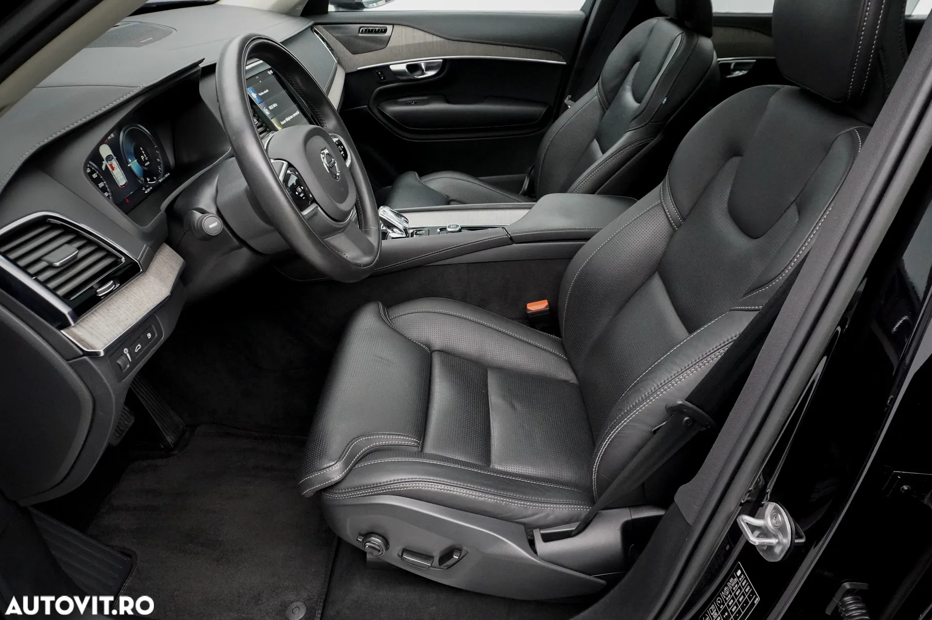 Volvo XC 90 Recharge T8 eAWD Inscription - 8
