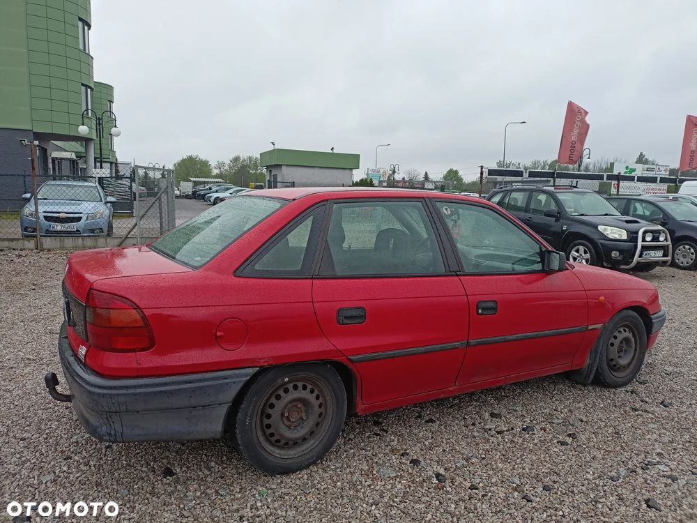Opel Astra - 4