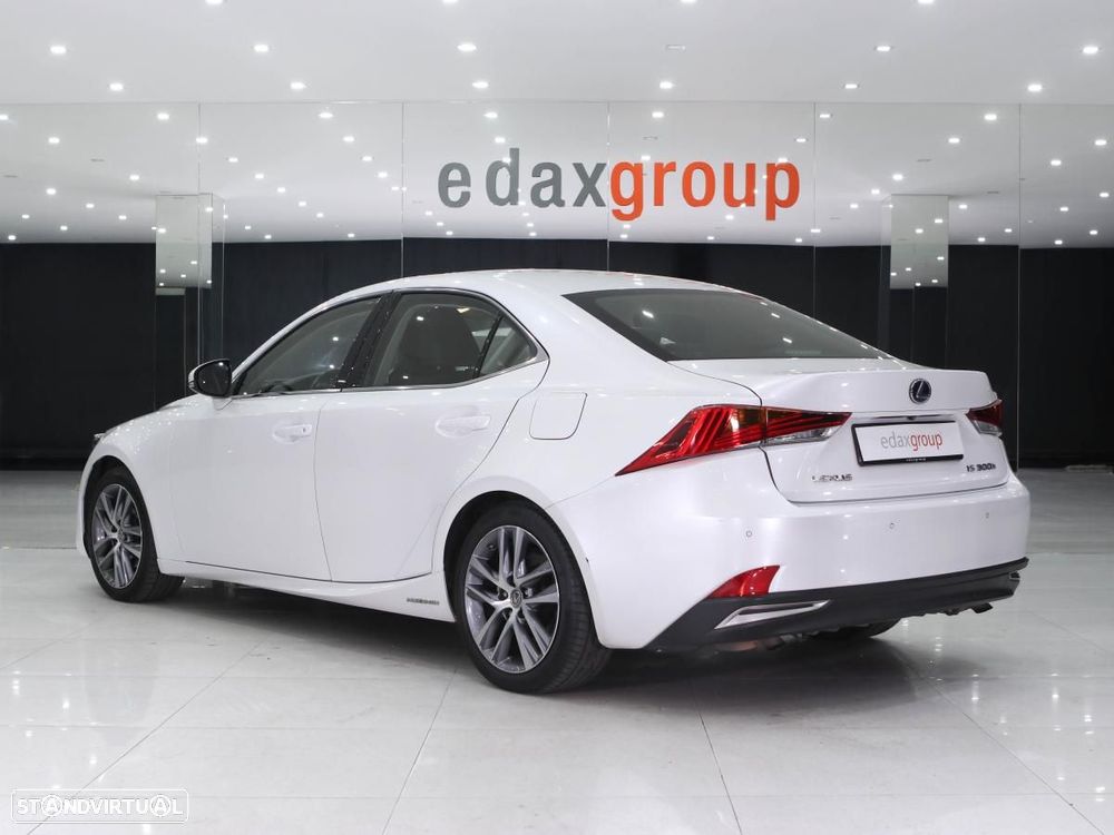 Usado Lexus IS 300H 2020 - 23 990 EUR, 147 424 km - Standvirtual.com